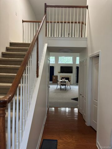 44700 Heather Lane 19, Canton Charter Township, MI 48187