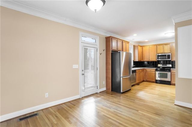 2664 Rosemary NW Street, Atlanta, GA 30318