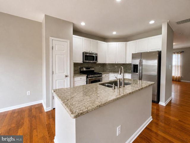 21002 KITTANNING LN, Ashburn, VA 20147