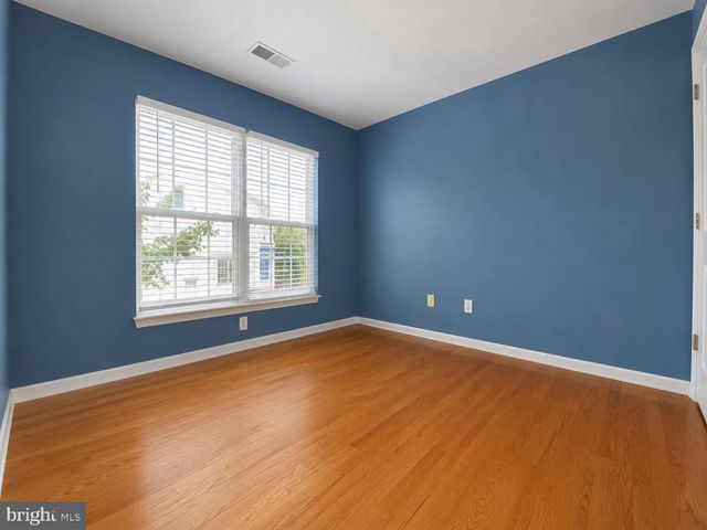 21002 KITTANNING LN, Ashburn, VA 20147