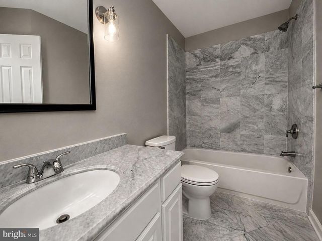21002 KITTANNING LN, Ashburn, VA 20147