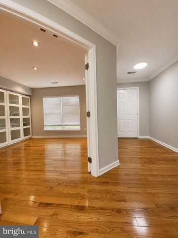 21002 KITTANNING LN, Ashburn, VA 20147