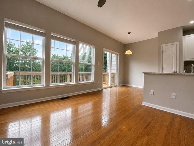 21002 KITTANNING LN, Ashburn, VA 20147