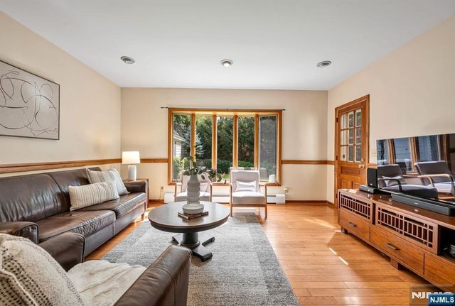 140 Unadilla Road, Ridgewood, NJ 07450