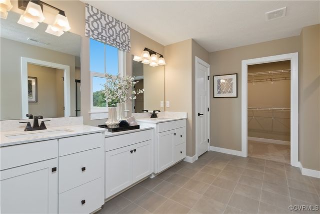 18718 Holly Crest Dr, Moseley, VA 23120