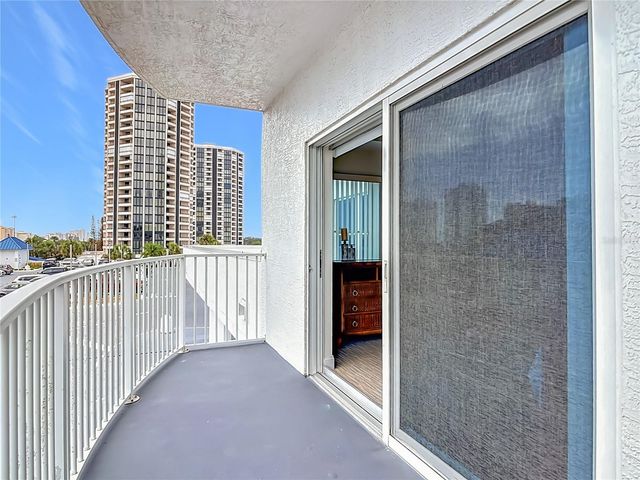 2 OCEANS WEST BLVD 300, Daytona Beach Shores, FL 32118