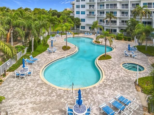 2 OCEANS WEST BLVD 300, Daytona Beach Shores, FL 32118