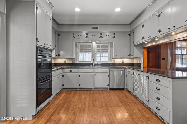 401 Brentwood Drive N, Wilson, NC 27893