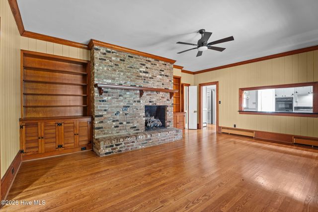 401 Brentwood Drive N, Wilson, NC 27893