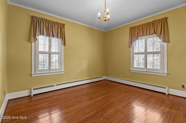 401 Brentwood Drive N, Wilson, NC 27893