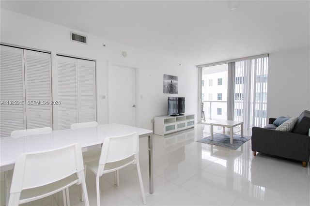 6365 Collins Ave 806, Miami Beach, FL 33141