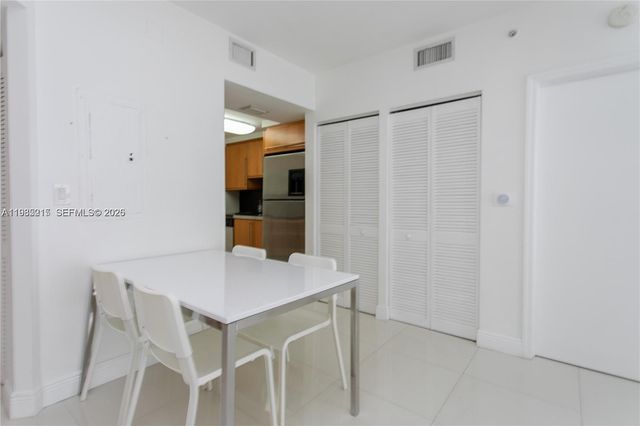 6365 Collins Ave 806, Miami Beach, FL 33141