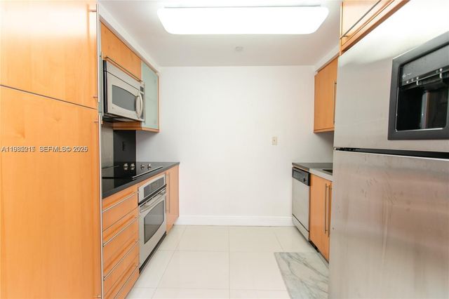 6365 Collins Ave 806, Miami Beach, FL 33141