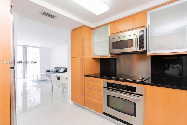 6365 Collins Ave 806, Miami Beach, FL 33141