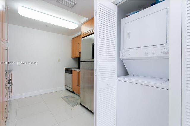 6365 Collins Ave 806, Miami Beach, FL 33141