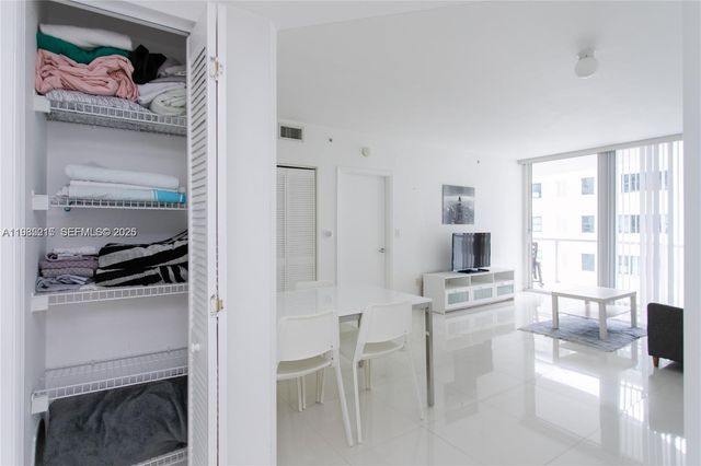 6365 Collins Ave 806, Miami Beach, FL 33141