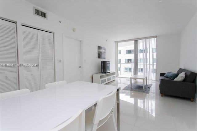 6365 Collins Ave 806, Miami Beach, FL 33141
