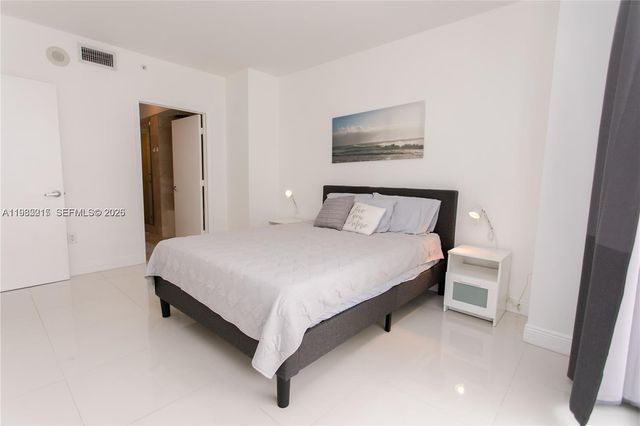 6365 Collins Ave 806, Miami Beach, FL 33141