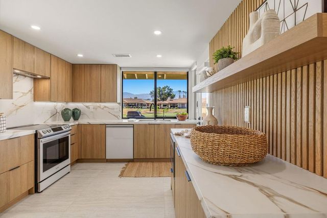 321 San Remo Street, Palm Desert, CA 92260