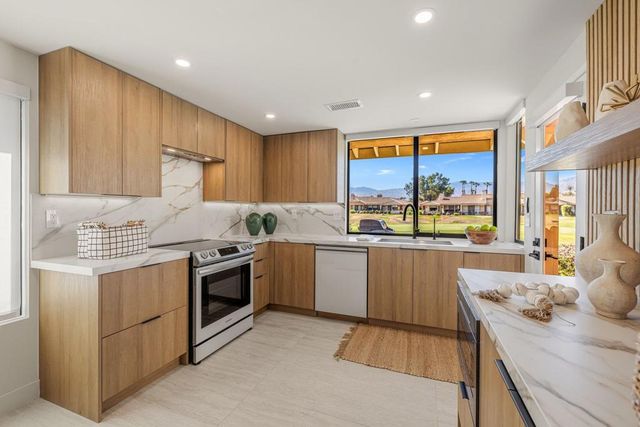 321 San Remo Street, Palm Desert, CA 92260