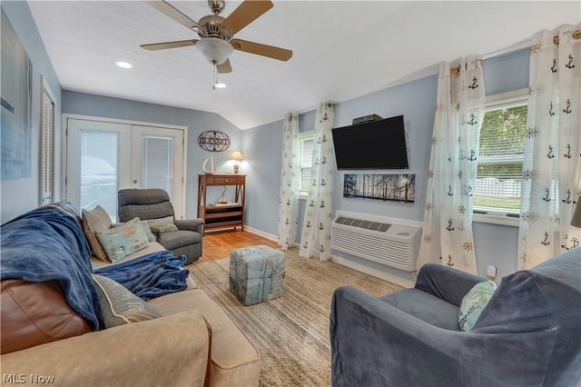 27233 Lake Point Drive, Beloit, OH 44609