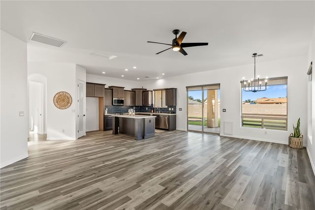 3383 Sunbeam Drive, Bullhead City, AZ 86429