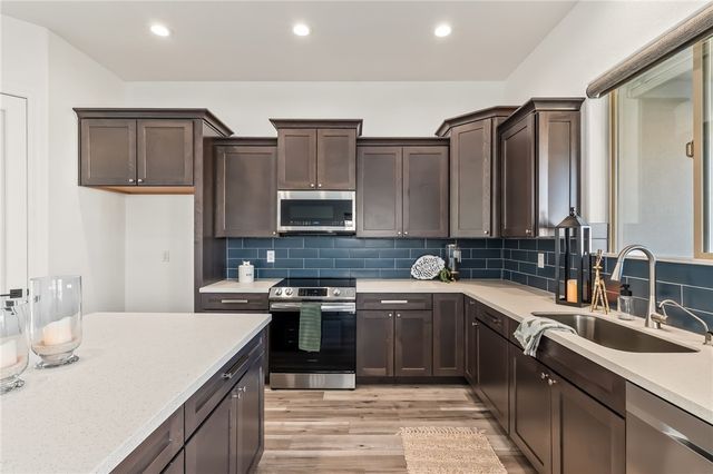 3383 Sunbeam Drive, Bullhead City, AZ 86429