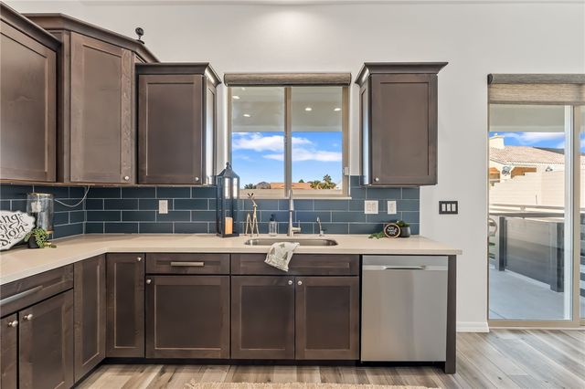 3383 Sunbeam Drive, Bullhead City, AZ 86429