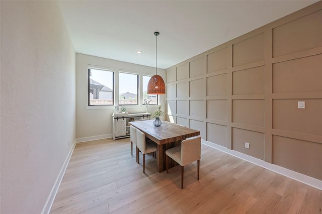 26951 Longwood Ledge Drive, The Woodlands, TX 77389