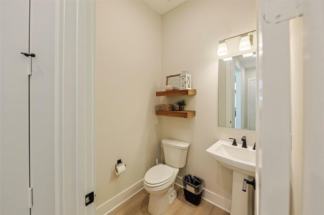 26951 Longwood Ledge Drive, The Woodlands, TX 77389