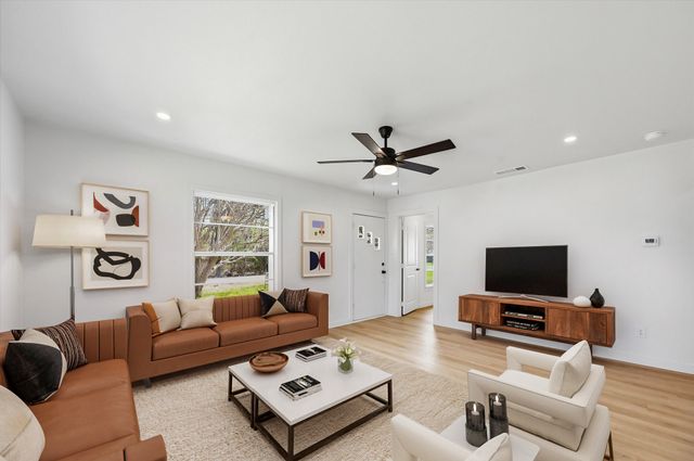 105 E Ard Street, Seagoville, TX 75159