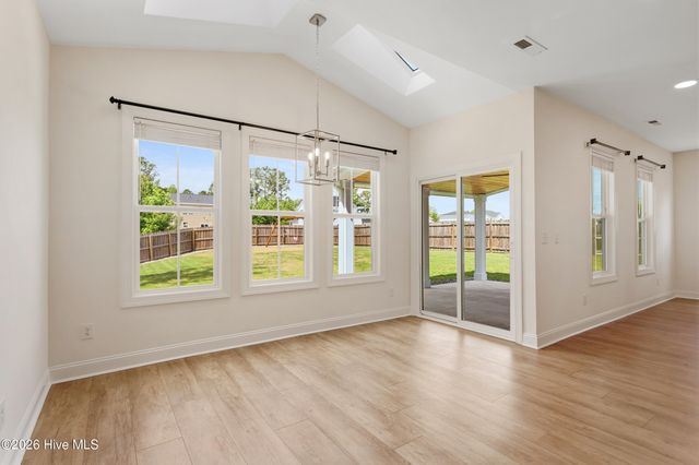 174 Tanglewood Court, Hampstead, NC 28443