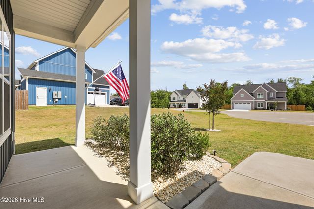 174 Tanglewood Court, Hampstead, NC 28443