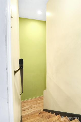 140 Lawrence Street, New Brunswick, NJ 08901