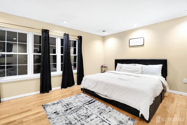 140 Lawrence Street, New Brunswick, NJ 08901