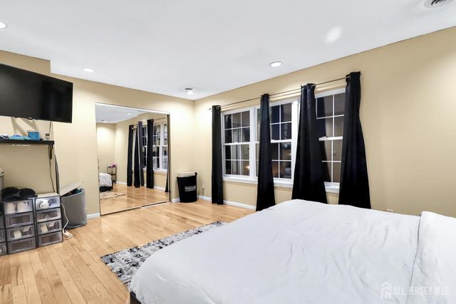 140 Lawrence Street, New Brunswick, NJ 08901