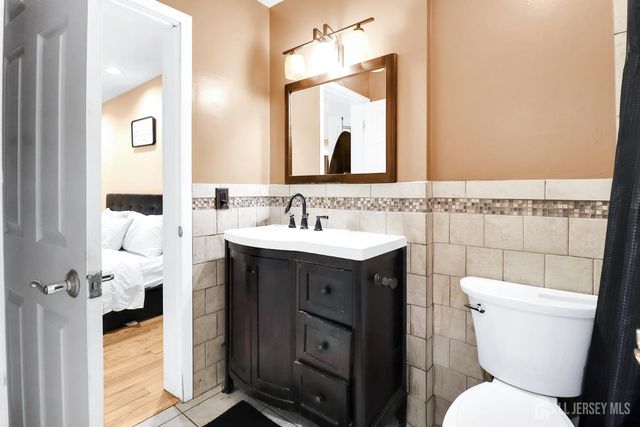 140 Lawrence Street, New Brunswick, NJ 08901