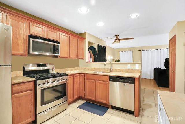 140 Lawrence Street, New Brunswick, NJ 08901