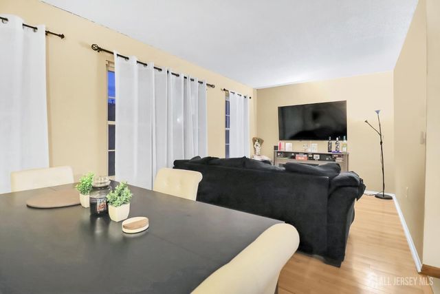 140 Lawrence Street, New Brunswick, NJ 08901