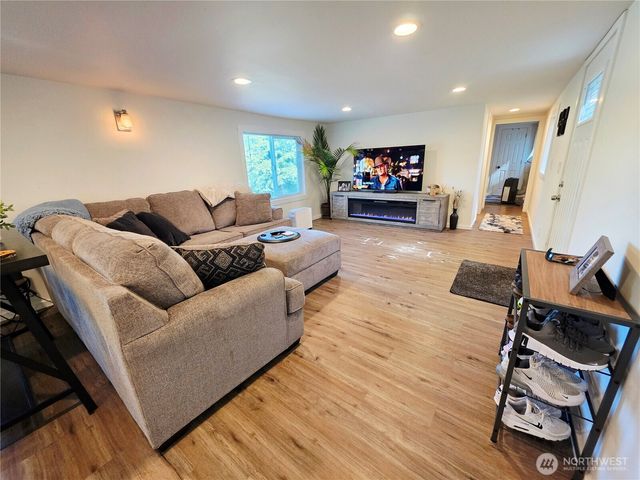 255 South Union Road, Elma, WA 98541