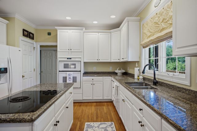 9023 Fallswood Ln, Brentwood, TN 37027