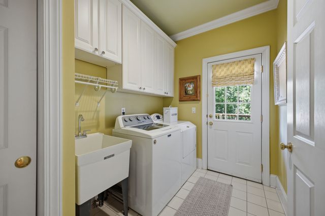 9023 Fallswood Ln, Brentwood, TN 37027
