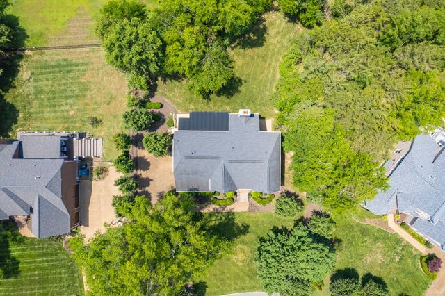 9023 Fallswood Ln, Brentwood, TN 37027