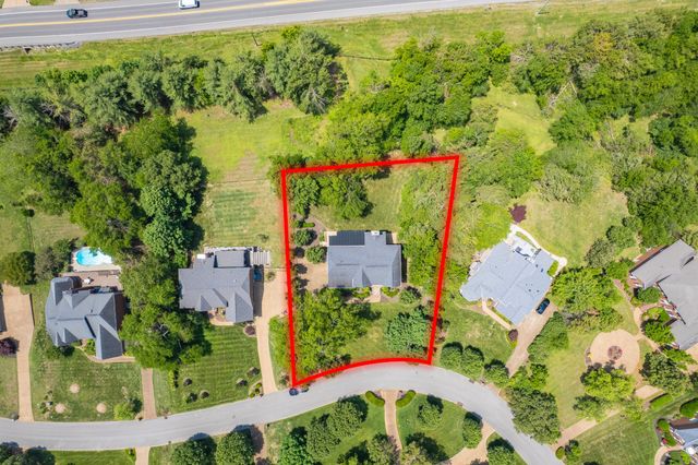 9023 Fallswood Ln, Brentwood, TN 37027