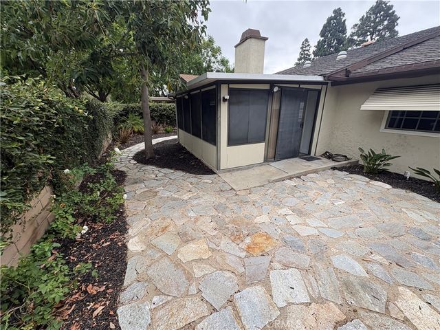 2021 Barclay Court, Santa Ana, CA 92701