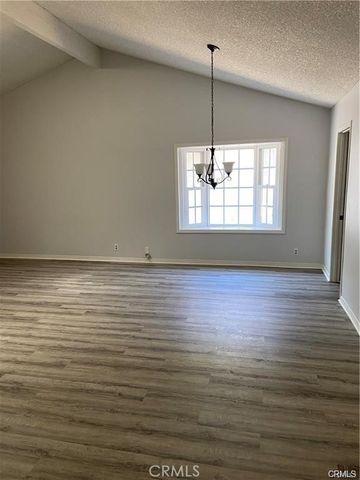 2021 Barclay Court, Santa Ana, CA 92701