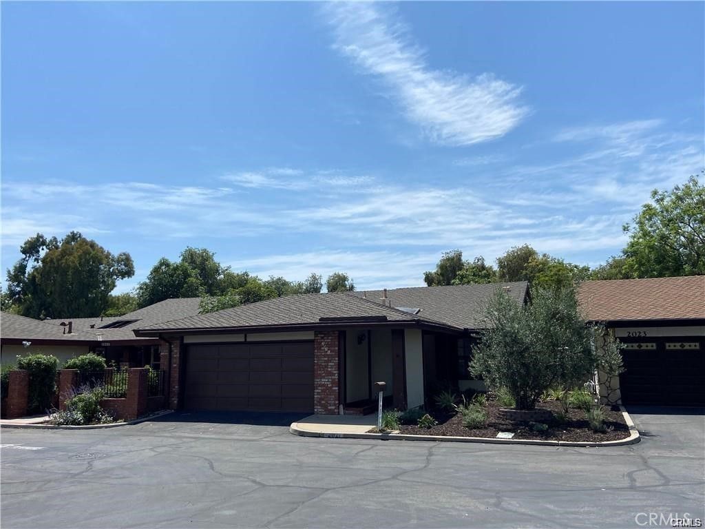 2021 Barclay Court, Santa Ana, CA 92701