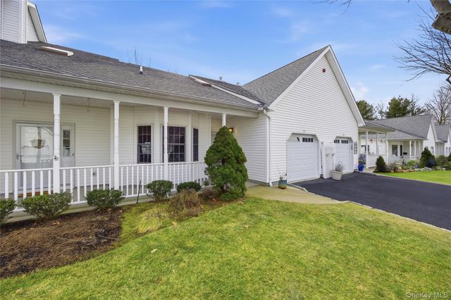 55 Oyster Cove Lane, Blue Point, NY 11715