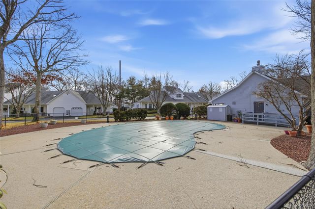 55 Oyster Cove Lane, Blue Point, NY 11715