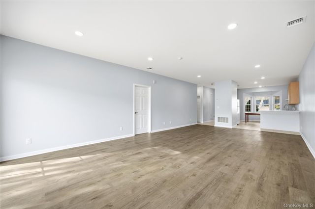 55 Oyster Cove Lane, Blue Point, NY 11715